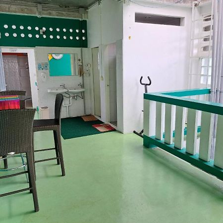 Best Stay Hostel Пхукет Екстер'єр фото