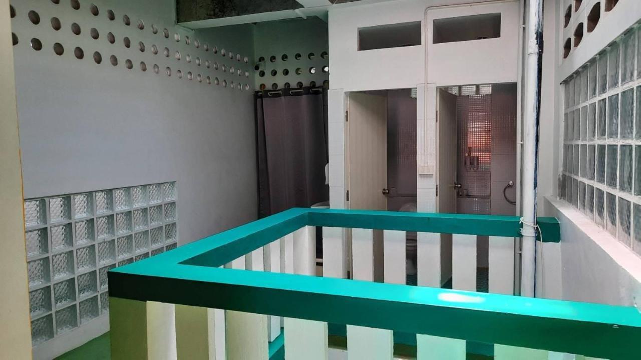 Best Stay Hostel Пхукет Екстер'єр фото