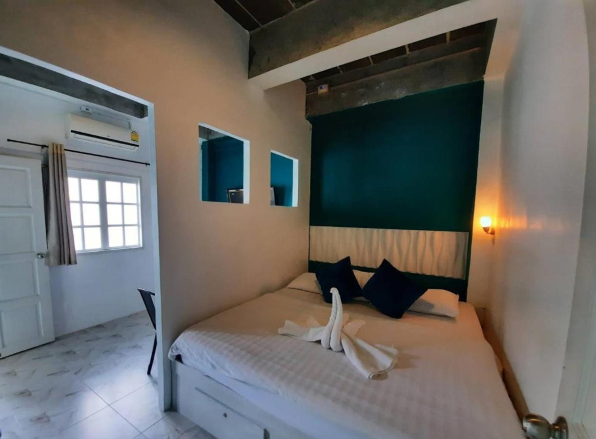 Best Stay Hostel Пхукет Екстер'єр фото