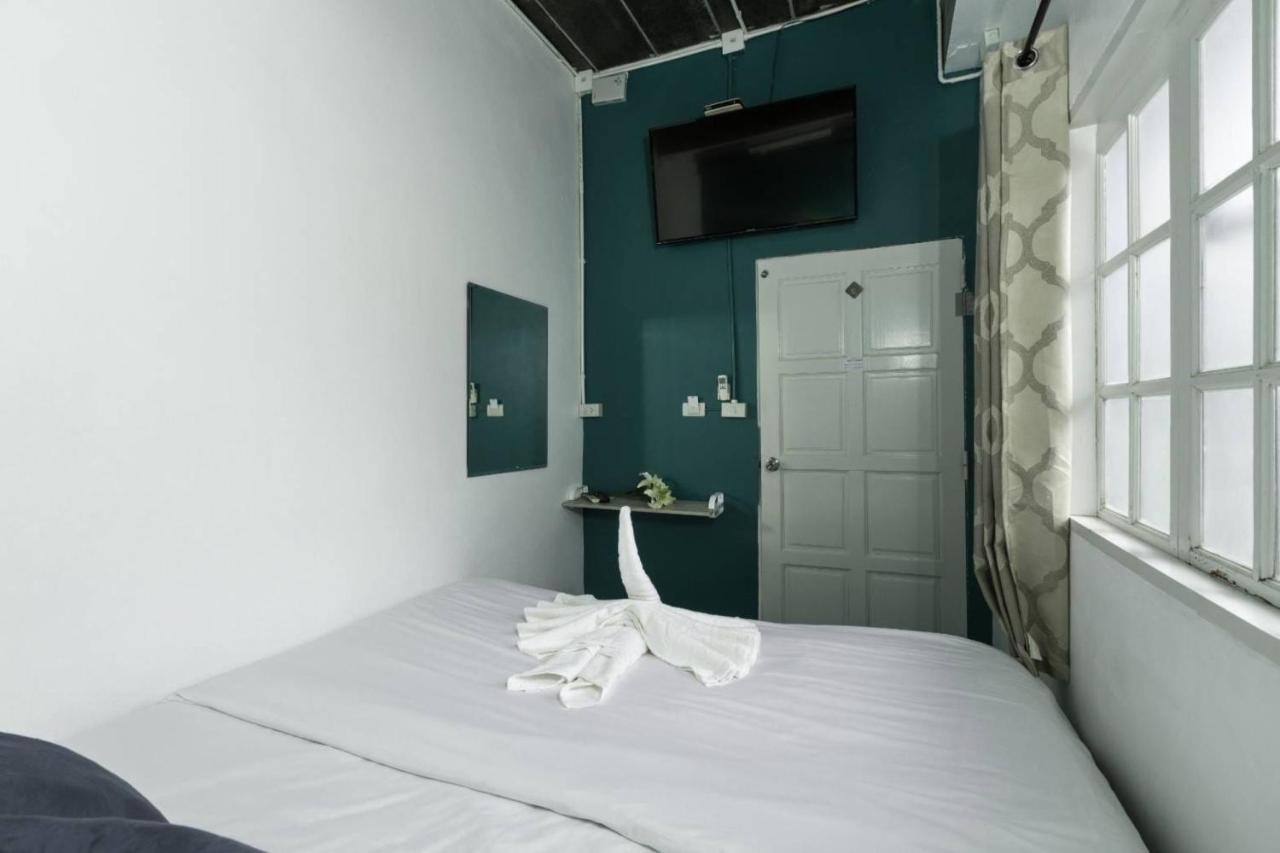 Best Stay Hostel Пхукет Екстер'єр фото