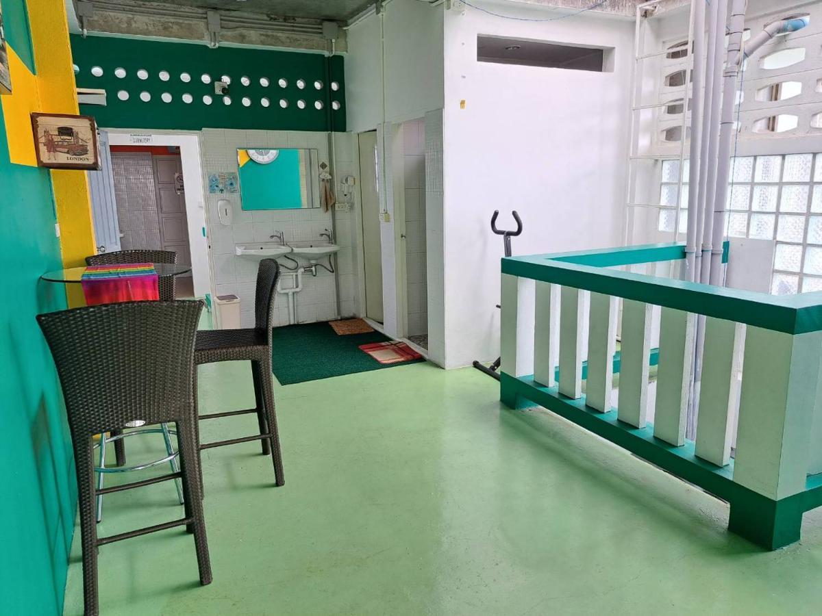 Best Stay Hostel Пхукет Екстер'єр фото