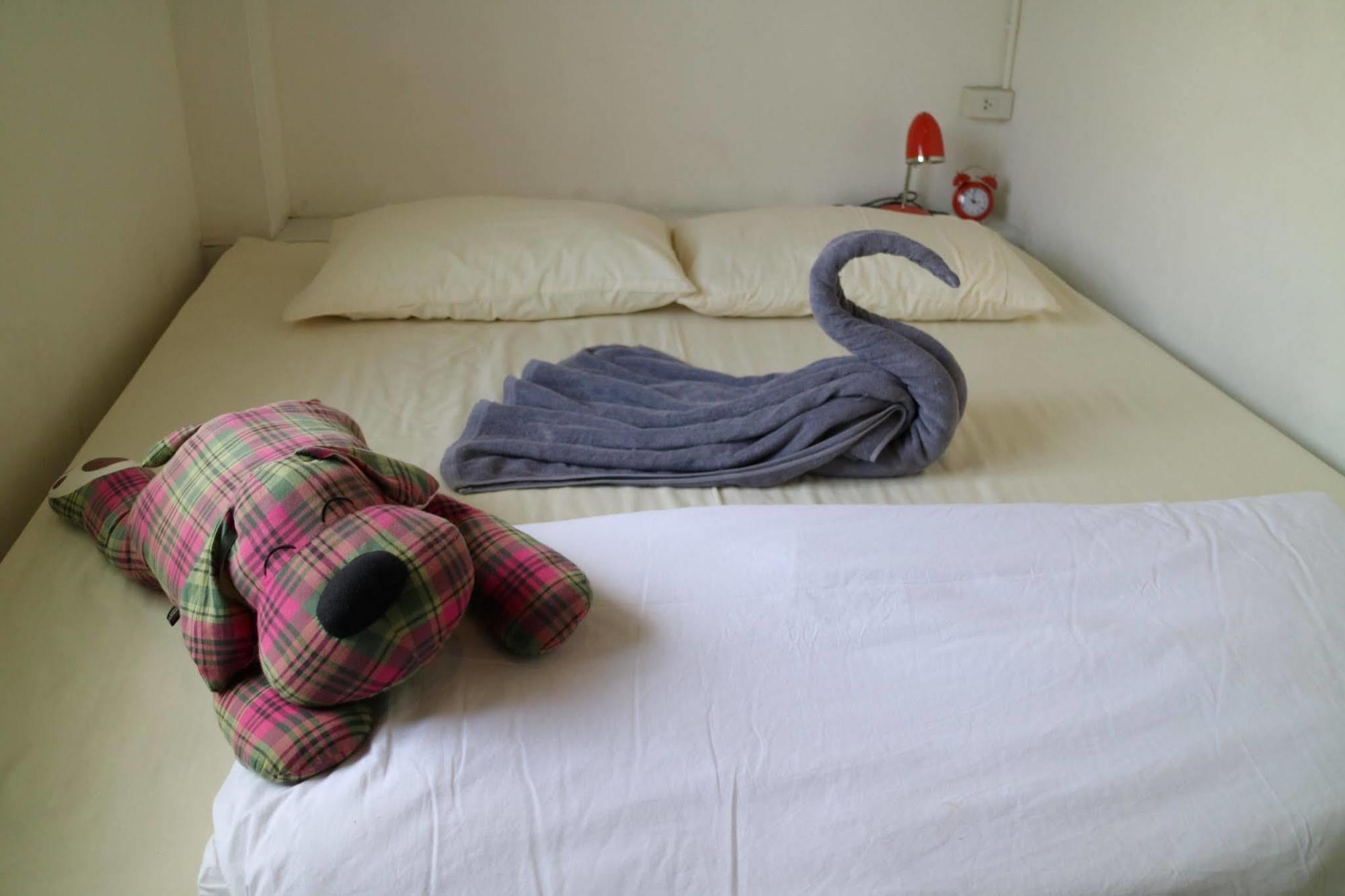 Best Stay Hostel Пхукет Екстер'єр фото